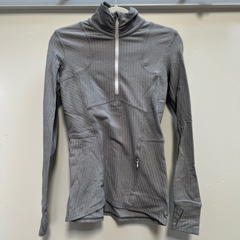 Lululemon Size 4 Zip Pullover Top Chevron Herringbone 1/4 Zip